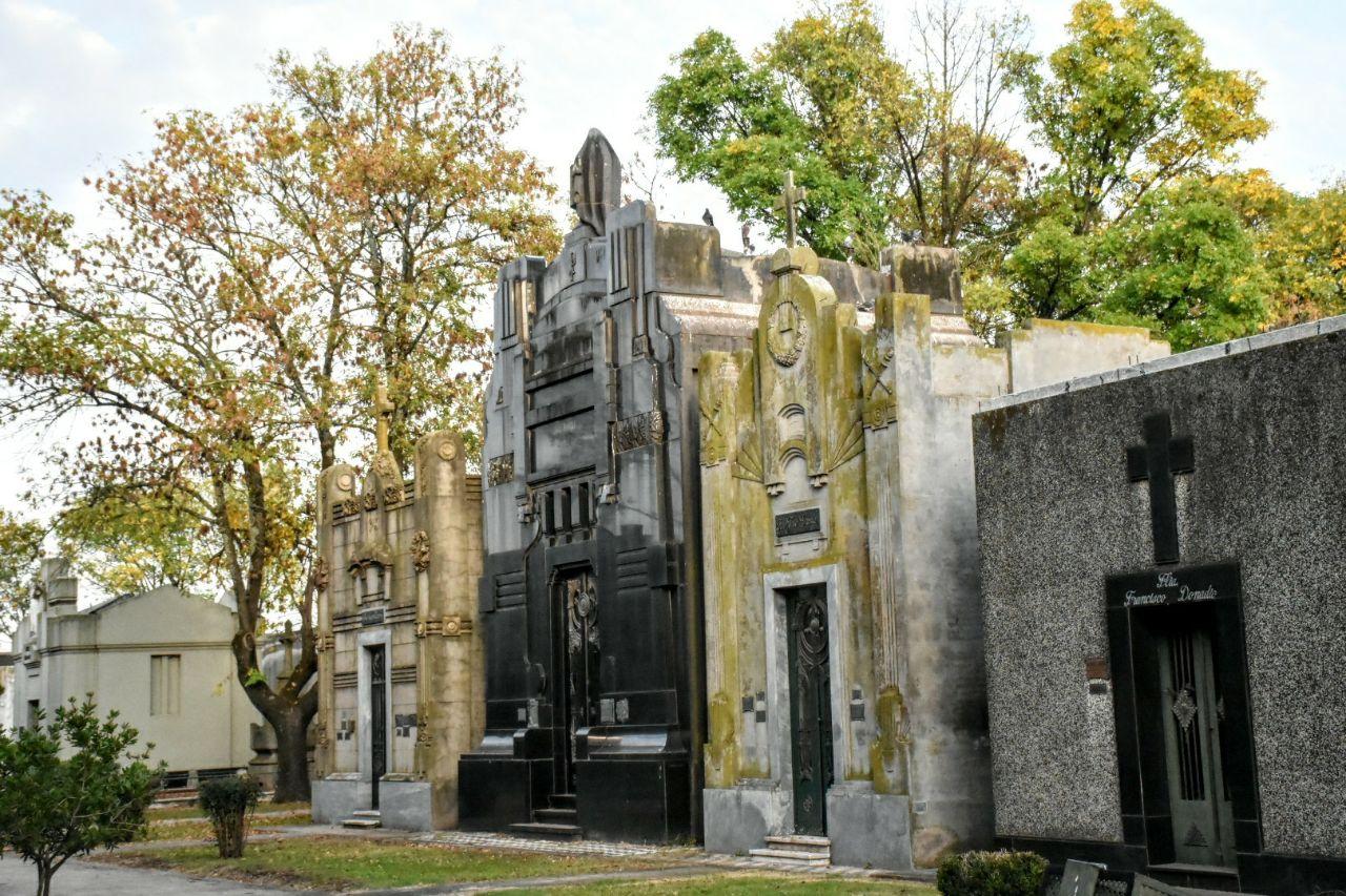 Cronograma de servicios de recolecciÃ³n de residuos y horario cementerio local