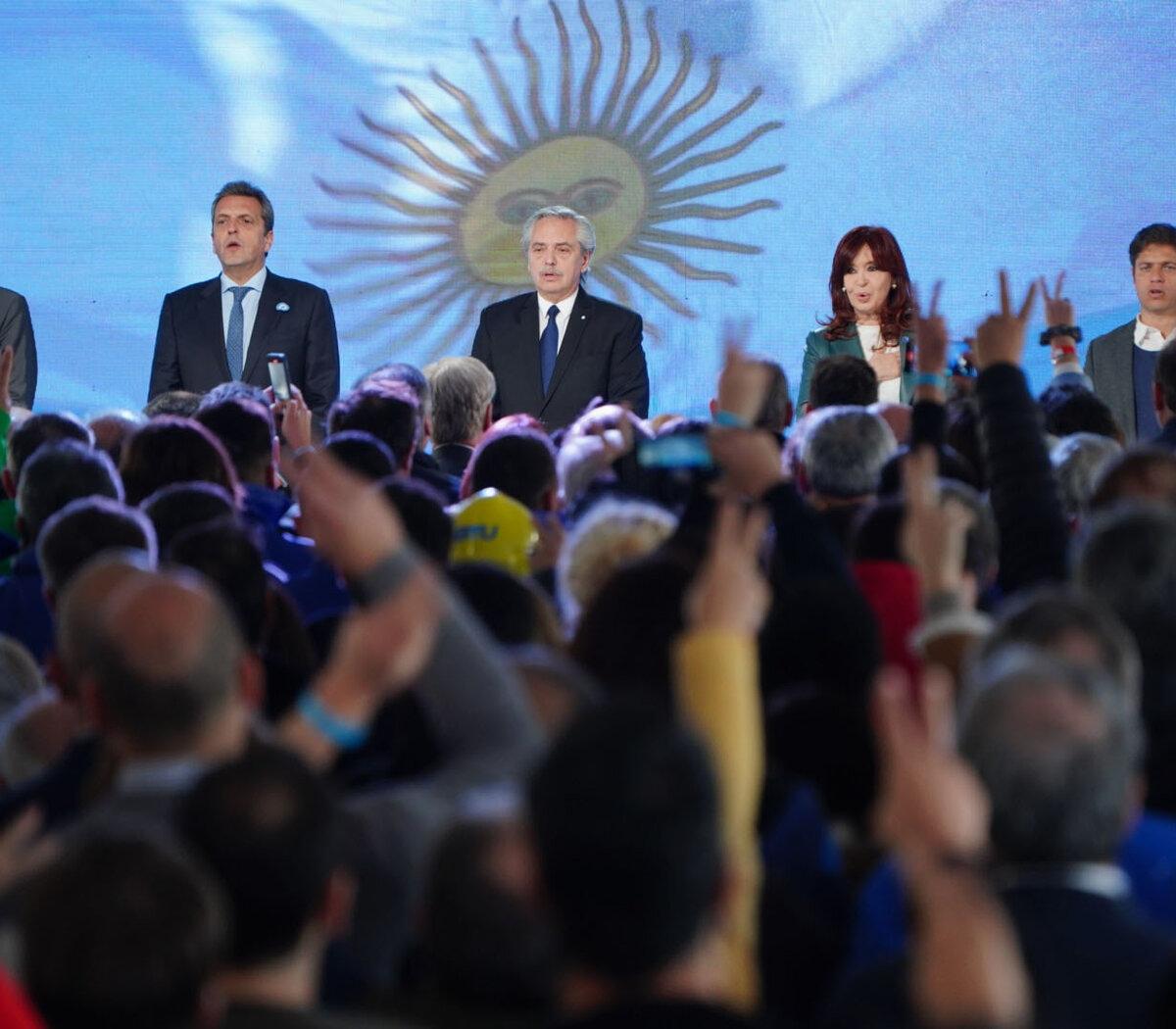 El Gobierno inauguró el gasoducto Néstor Kirchner con llamado a "unidad" y reconocimiento de la gestión 