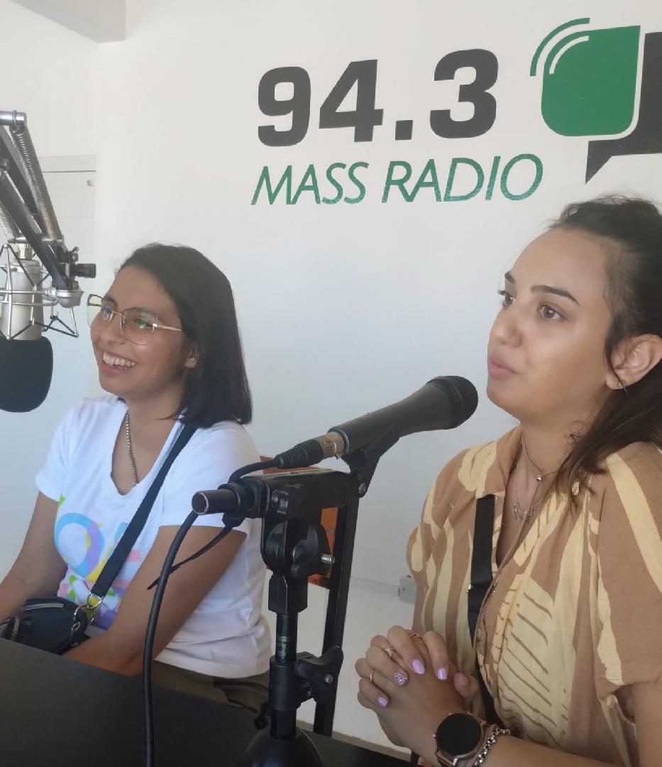 Milagros Craparo y Araceli Herrera nos hablan del  taller de verano para niños "estrellita"