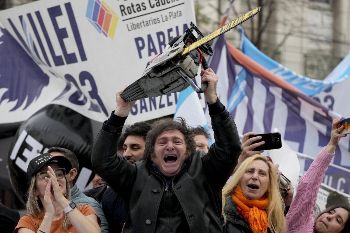 Punto por punto, por dónde pasará la motosierra de Milei para eliminar los 5 puntos de déficit fiscal