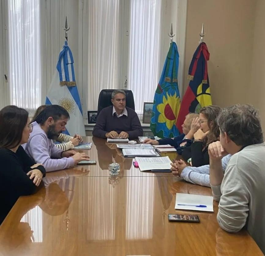 Golía se reunió con consejeros escolares