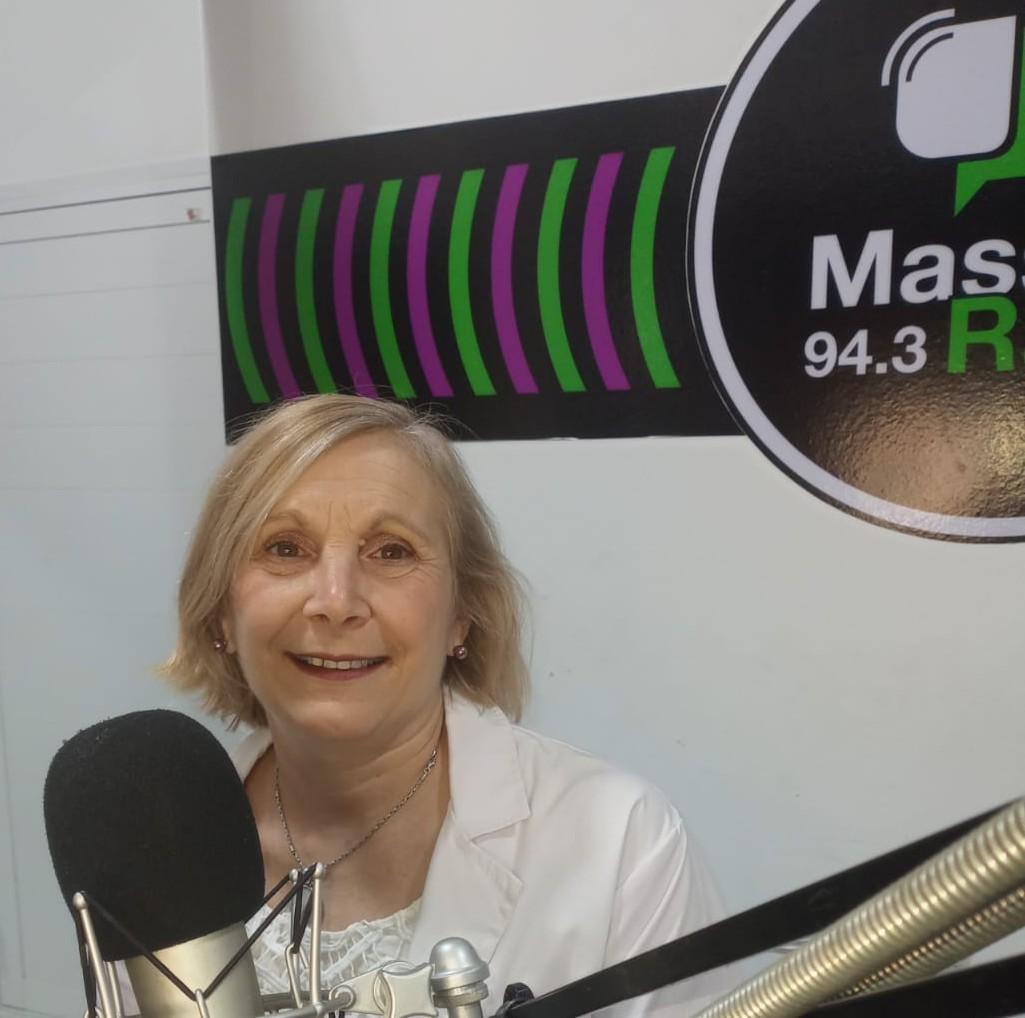 Mónica Pascuccio da detalles de la inauguración del departamento municipal de medicina deportiva