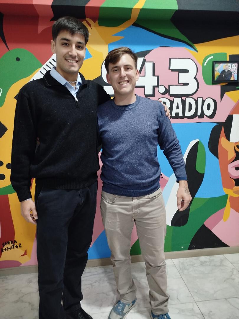 Columna joven, con Agustín Silva