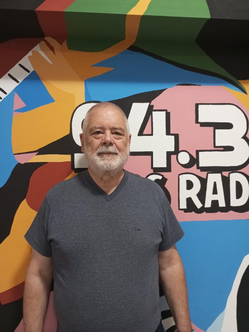 EDUARDO BUNSTER - 'La historia vuelve a hablar': una mirada crítica sobre Venezuela y las intervenciones extranjeras