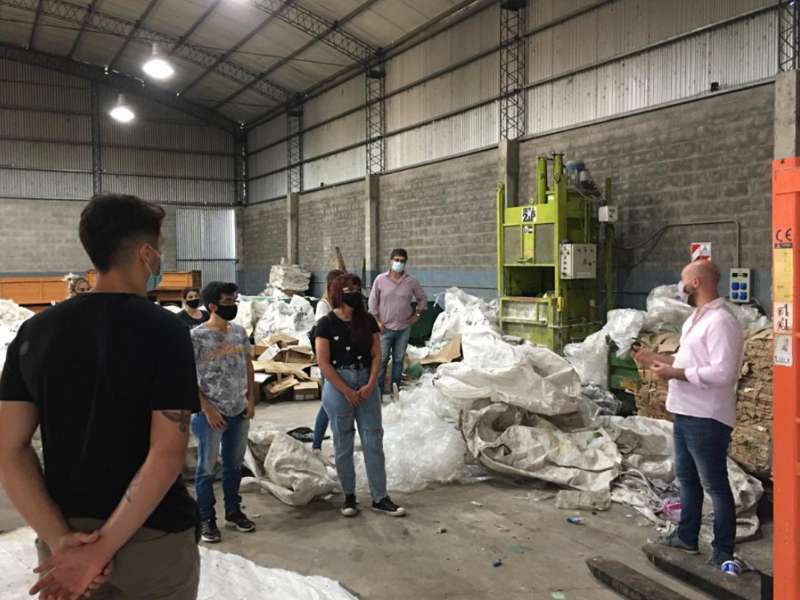 Estudiantes de la UTN recorrieron la Planta de Reciclado y el Centro de Acopio de envases fitosanitarios - AUDIOS