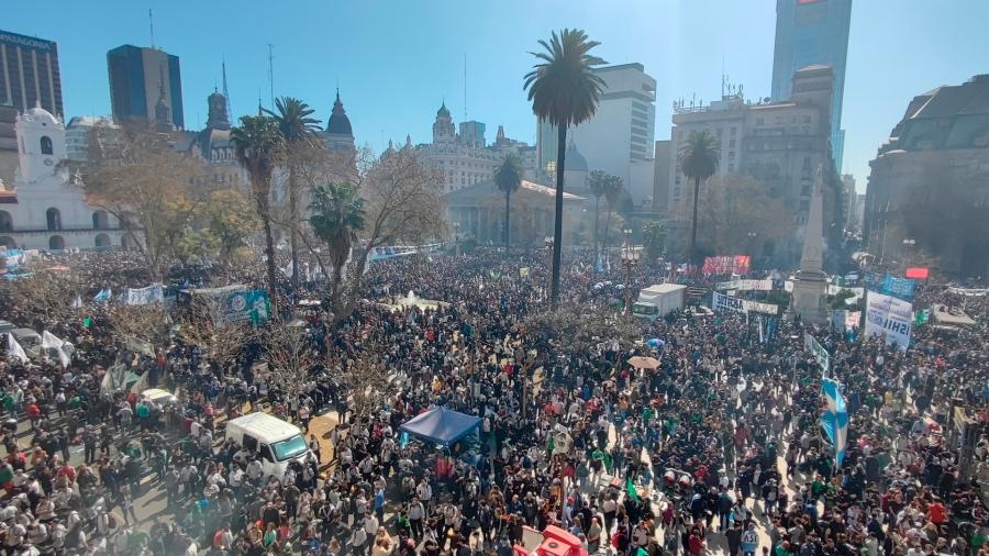 No cabía un alfiler: Multitudinaria marcha a Plaza de Mayo "El odio afuera"