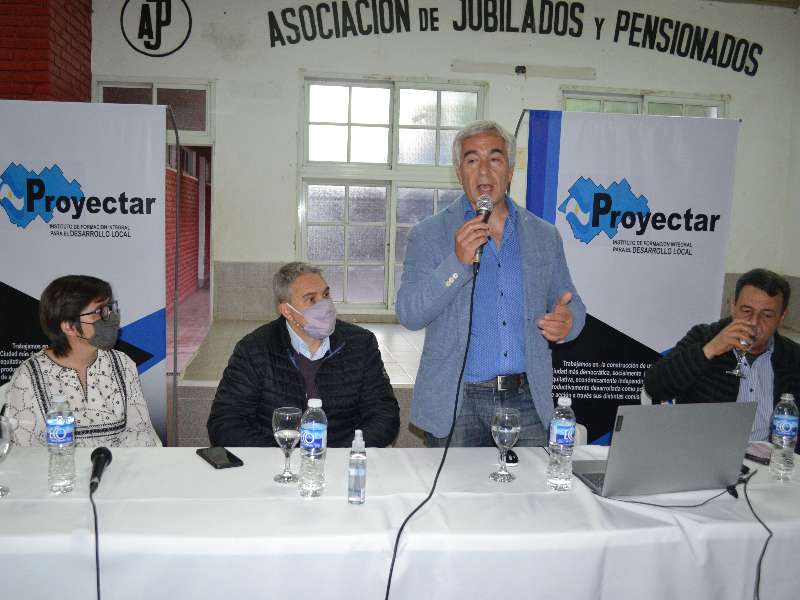 El Instituto Proyectar presentó el programa "PROCER"