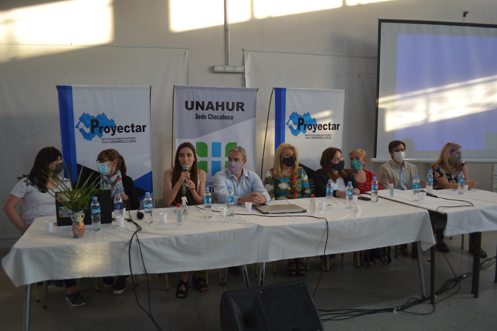 Quedaron inauguradas las clases presenciales de UNAHUR en la sede Chacabuco