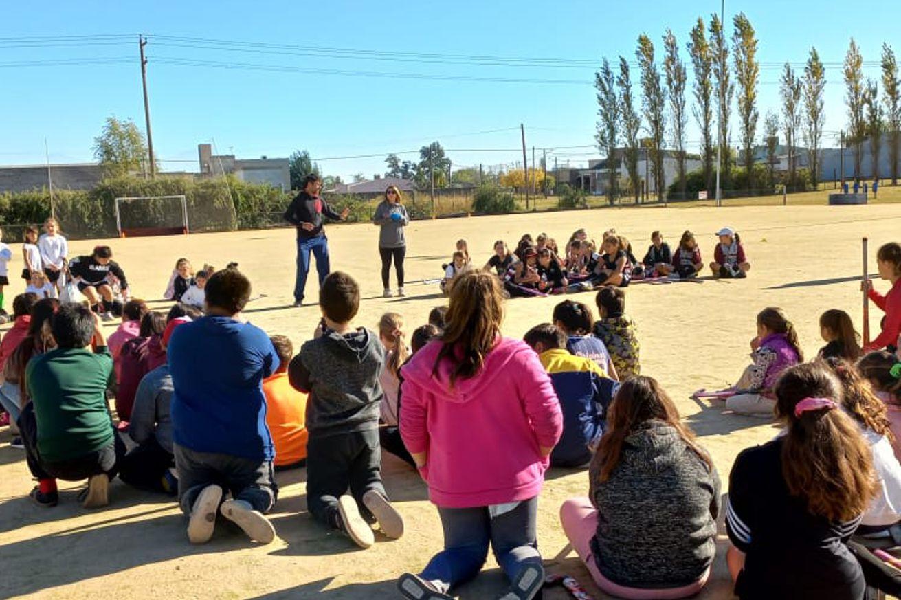 El taller deportivo de Los Nogales se trasladÃ³ al Club Social