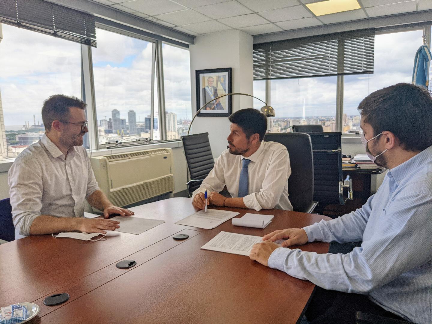 TomÃ¡s DomÃ­nguez realizÃ³ gestiones para las cooperativas de Rawson y O'Higgins
