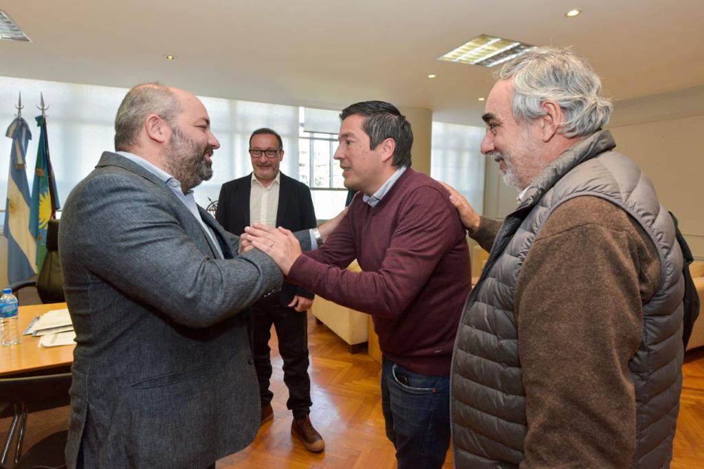 MÃ¡spoli, y referentes de la UCR, junto al ministro de Infraestructura bonaerense  